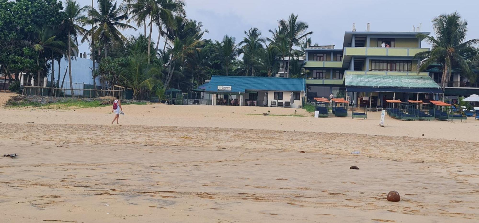 Thiranagama Beach Hotel Hikkaduwa Luaran gambar