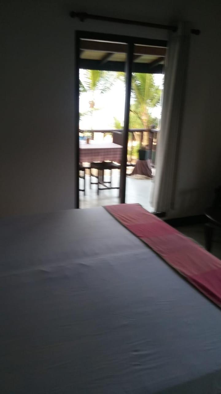 Thiranagama Beach Hotel Hikkaduwa Luaran gambar